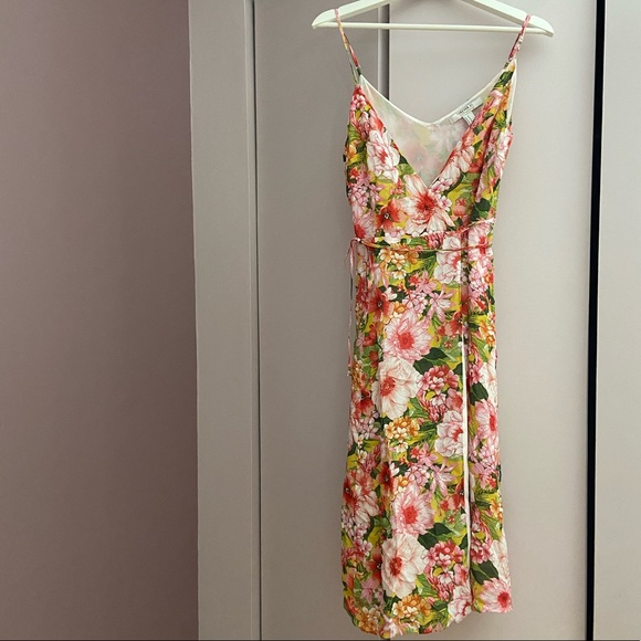 Forever 21 Dresses & Skirts - Cute Forever 21 wrap dress Forever 21 Dresses & Skirts - Cute Forever 21 wrap dress